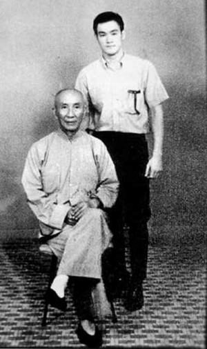 วิธีต่อยคนตัวใหญ่กว่า