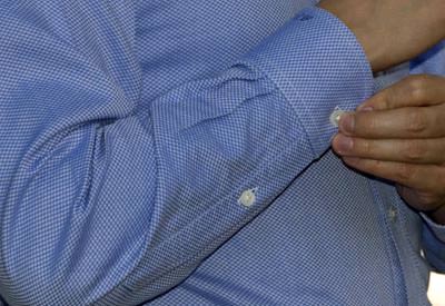 วิธีพับแขนเสื้อให้ดูดี Master Sleeve Roll, Italian Roll (1)